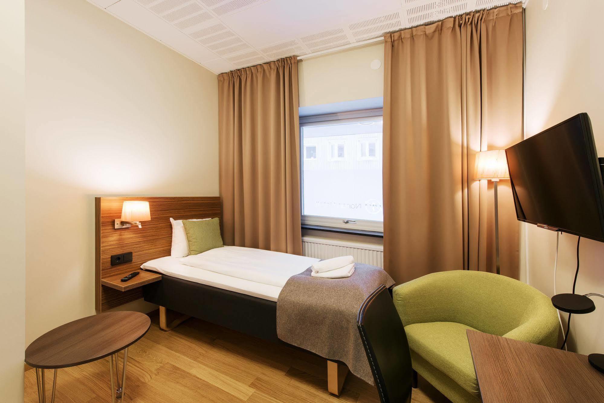 Spis Hotell Naran Luleå Екстериор снимка